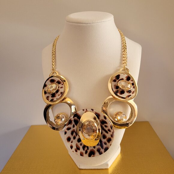 Leopard Print Statement Crystal Necklace. Gold Tone. Sparkling Accents. Natasha. - Picture 6 of 14